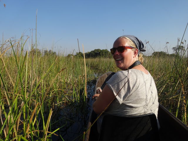 Varen in de Okavango Delta, Botswana.