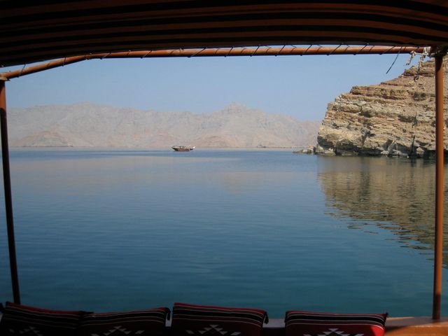 Kustlijn vanuit een Dhow In Musandam