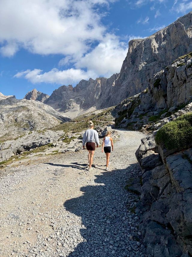 Wandelen door Picos de Europa met kinderen