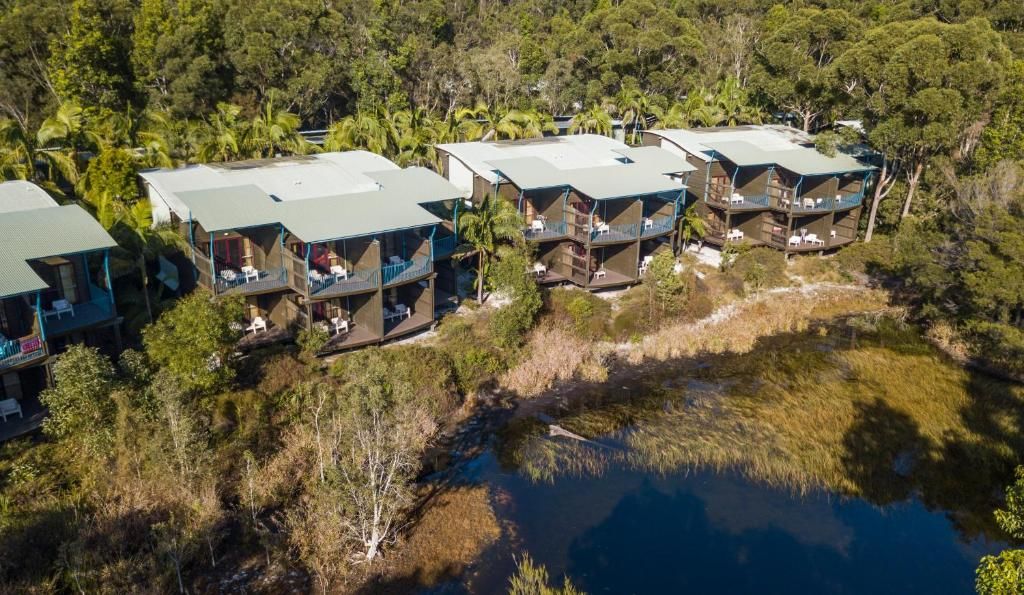 Spa Resort Room, Kingfisher Bay Resort, Queensland