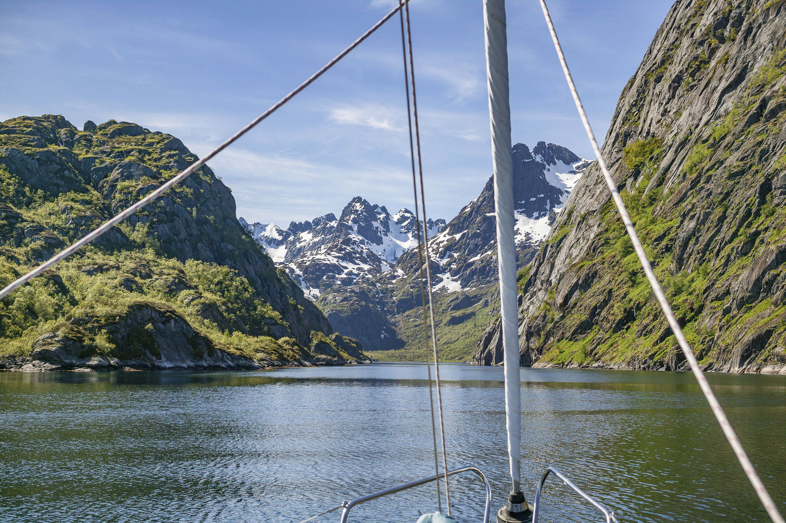 Varen door het Trollfjord
