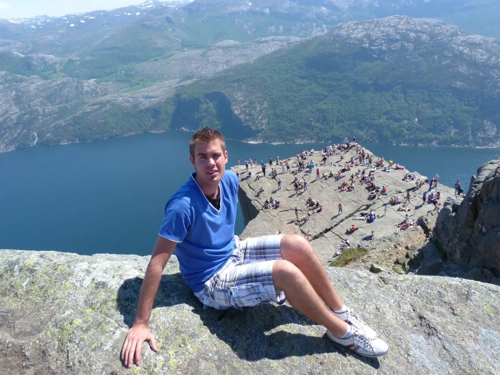 Reisspecialist Bart bij de Preikestolen