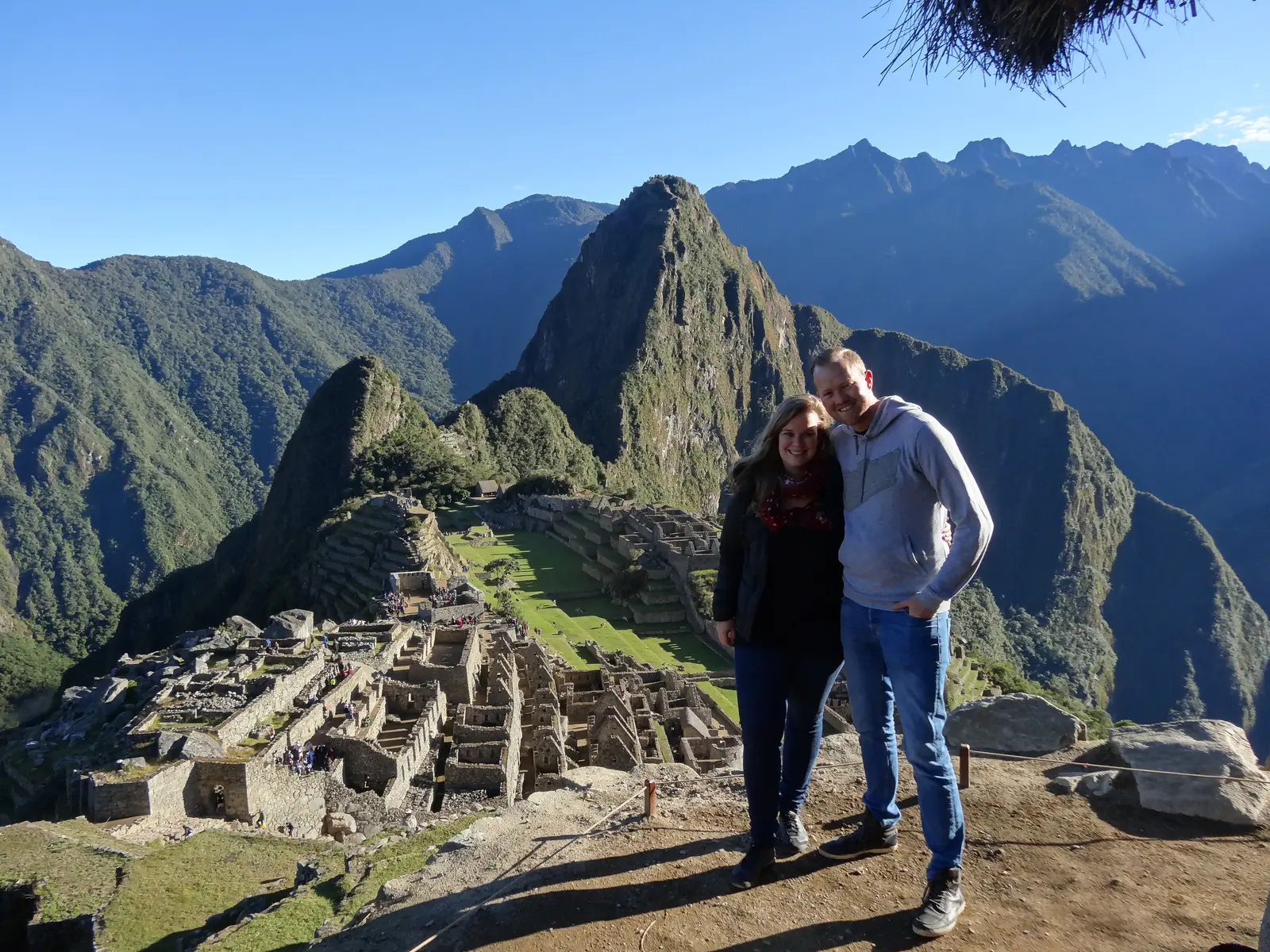 Reisspecialist Shelley bij de Machu Picchu