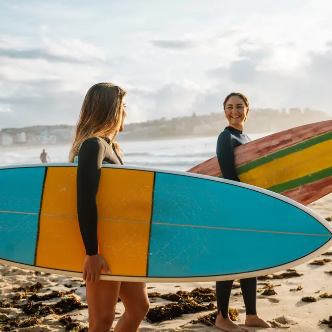 Surfen op Bondi Beach in Sydney