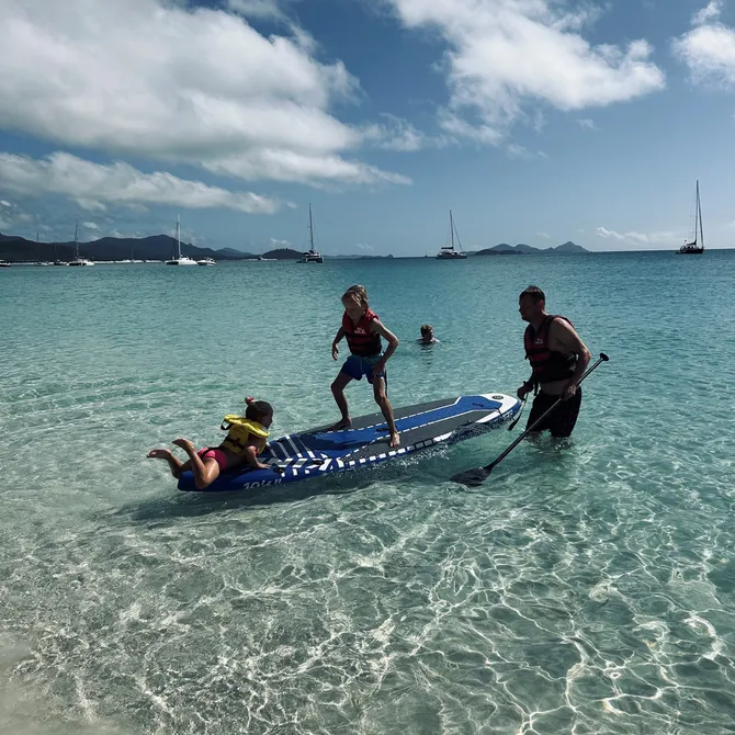 Familie voor Australië Whitsundays suppen