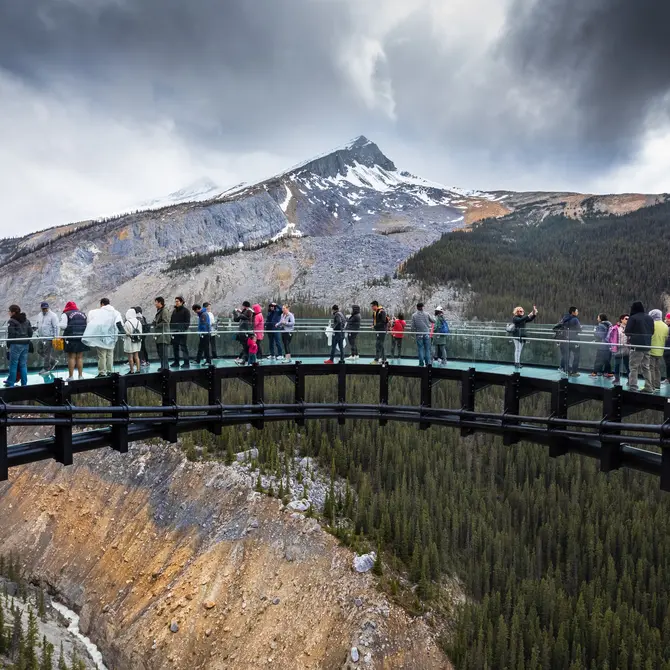 Glacier Skywalk over het Sunwapta