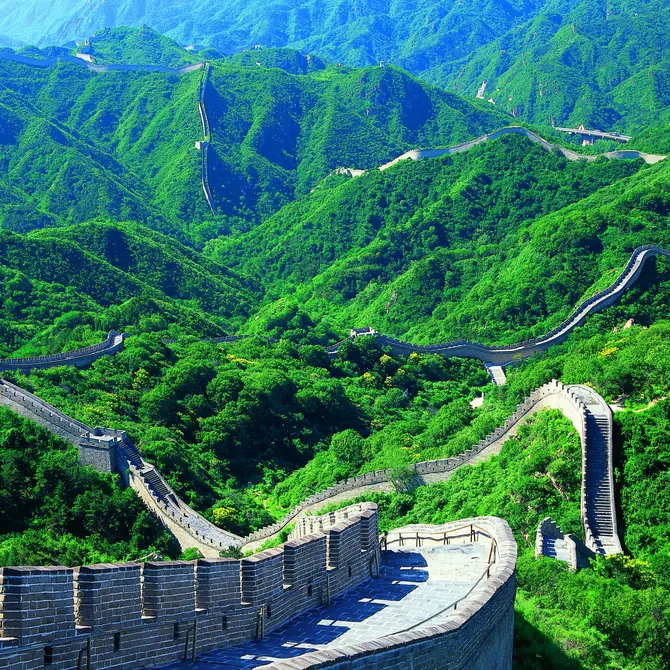 China met kinderen uitzicht op de Chinese Muur