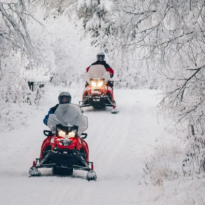 Sneeuwscootertocht in Rovaniemi