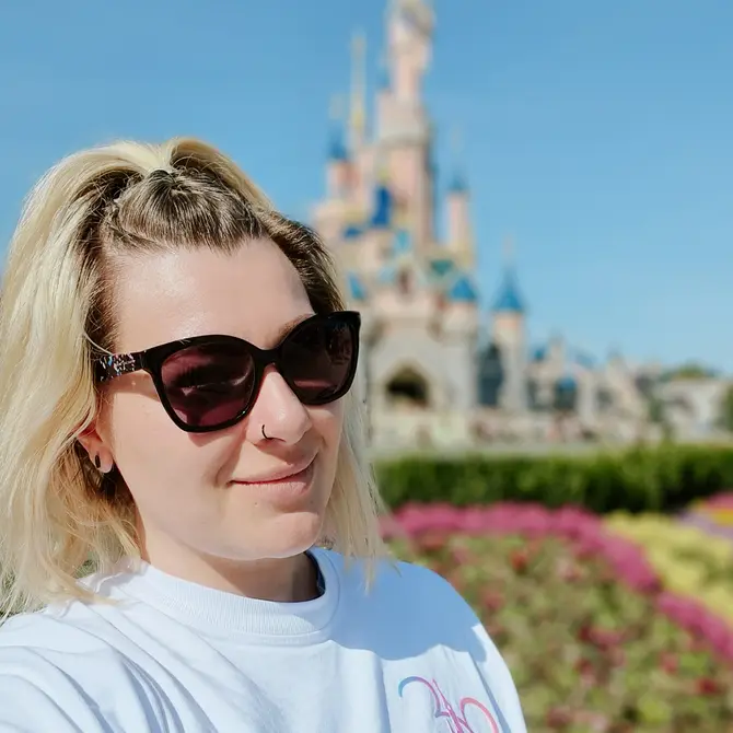 Reisspecialist Mandy in Disneyland