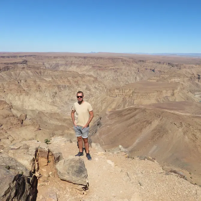 Reisspecialist Bart in de Fish River Canyon