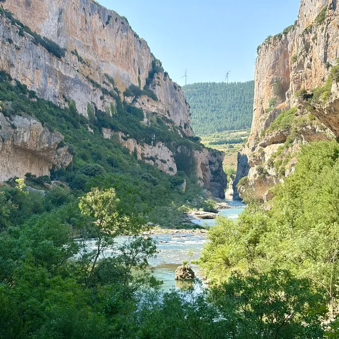 Rivier kloof in Navarra