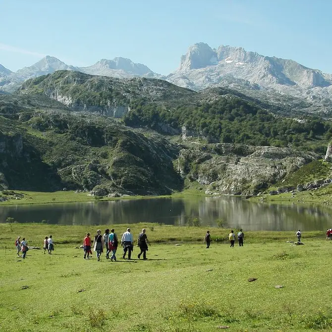 Wandelen bij Lagos de Covadonga in Spanje