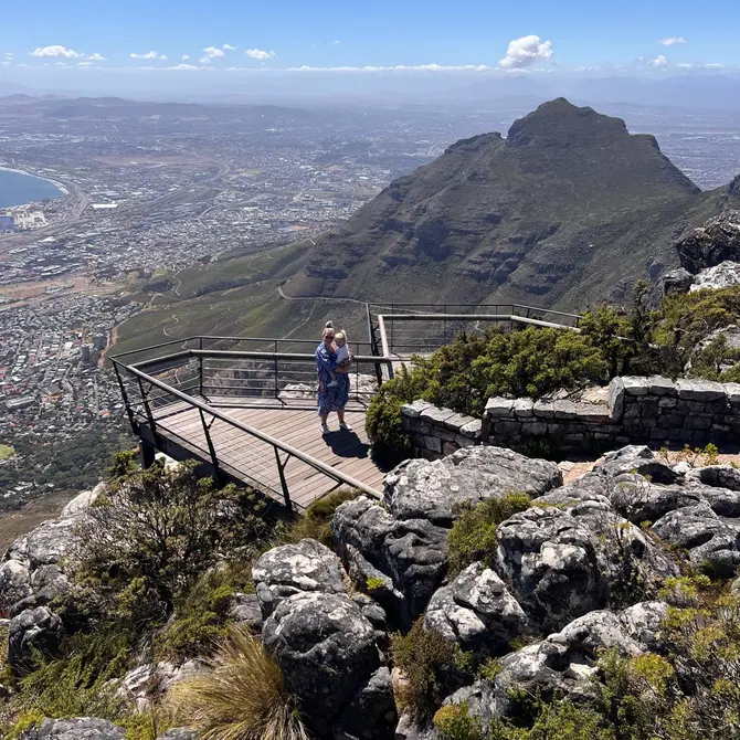 Tafelberg met kinderen in Kaapstad