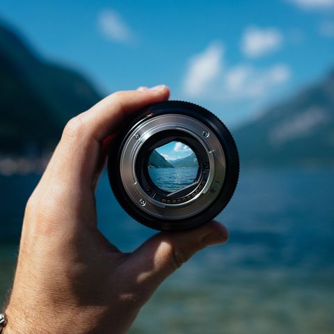 Lens