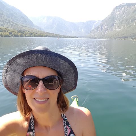 Kanoën bij het meer van Bohinj