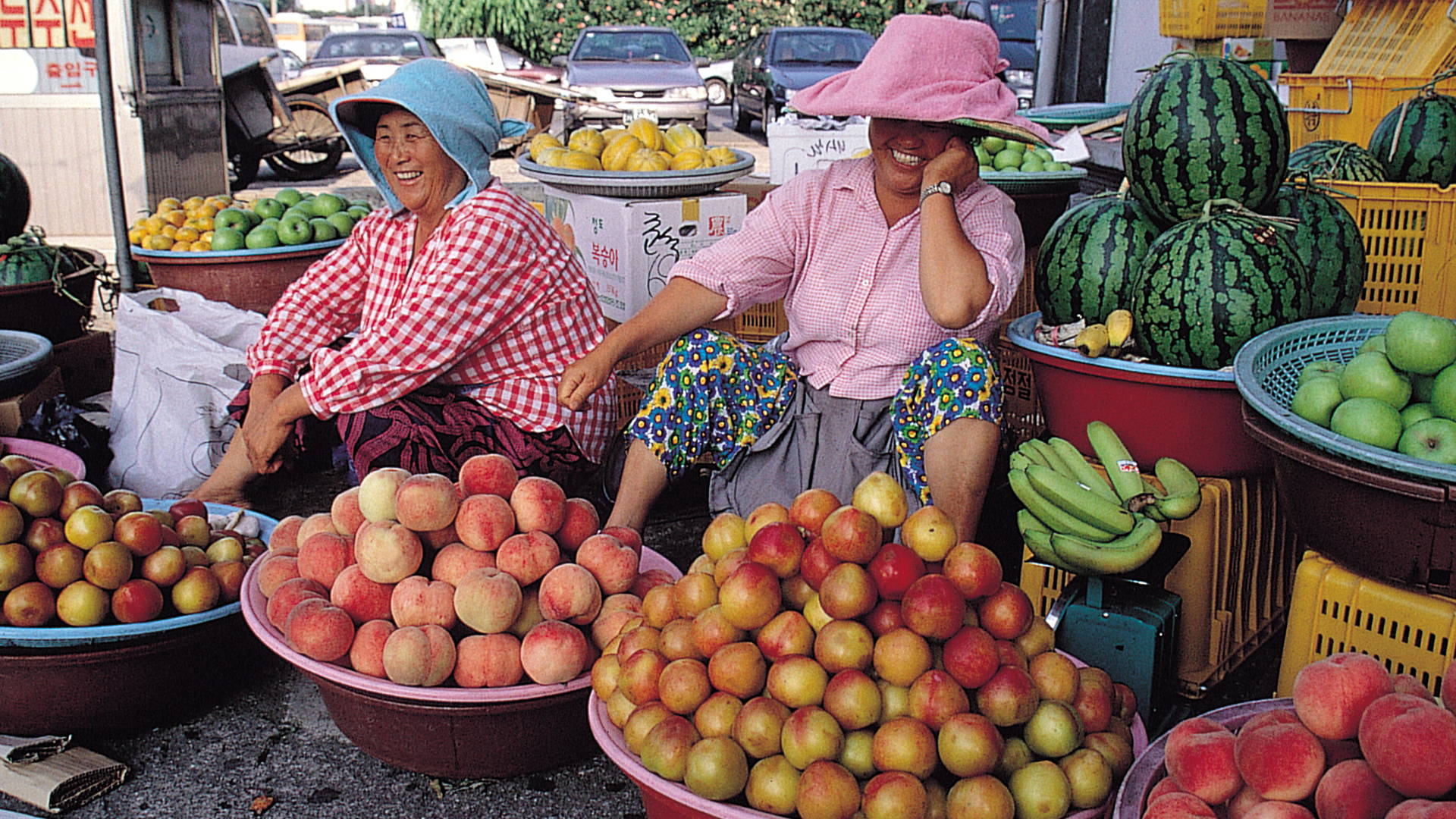 Vrouwen op markt in Busan, Zuid-Korea