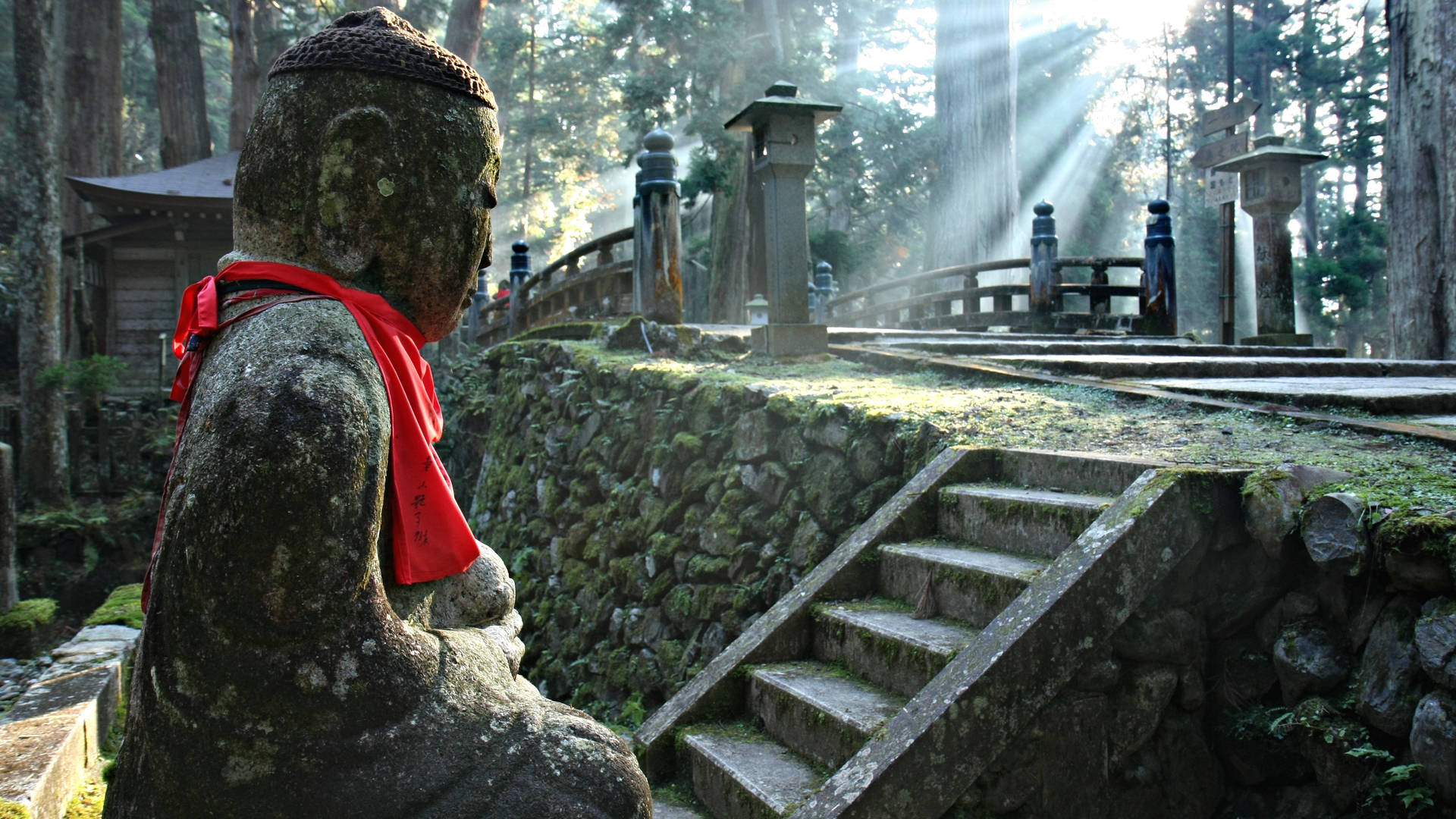 Okunoin Cemetery bij Mount Koya
