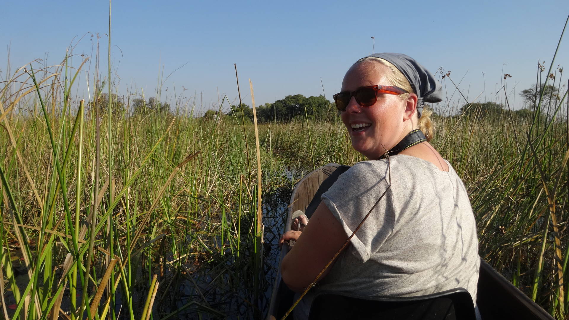 Varen in de Okavango Delta, Botswana.