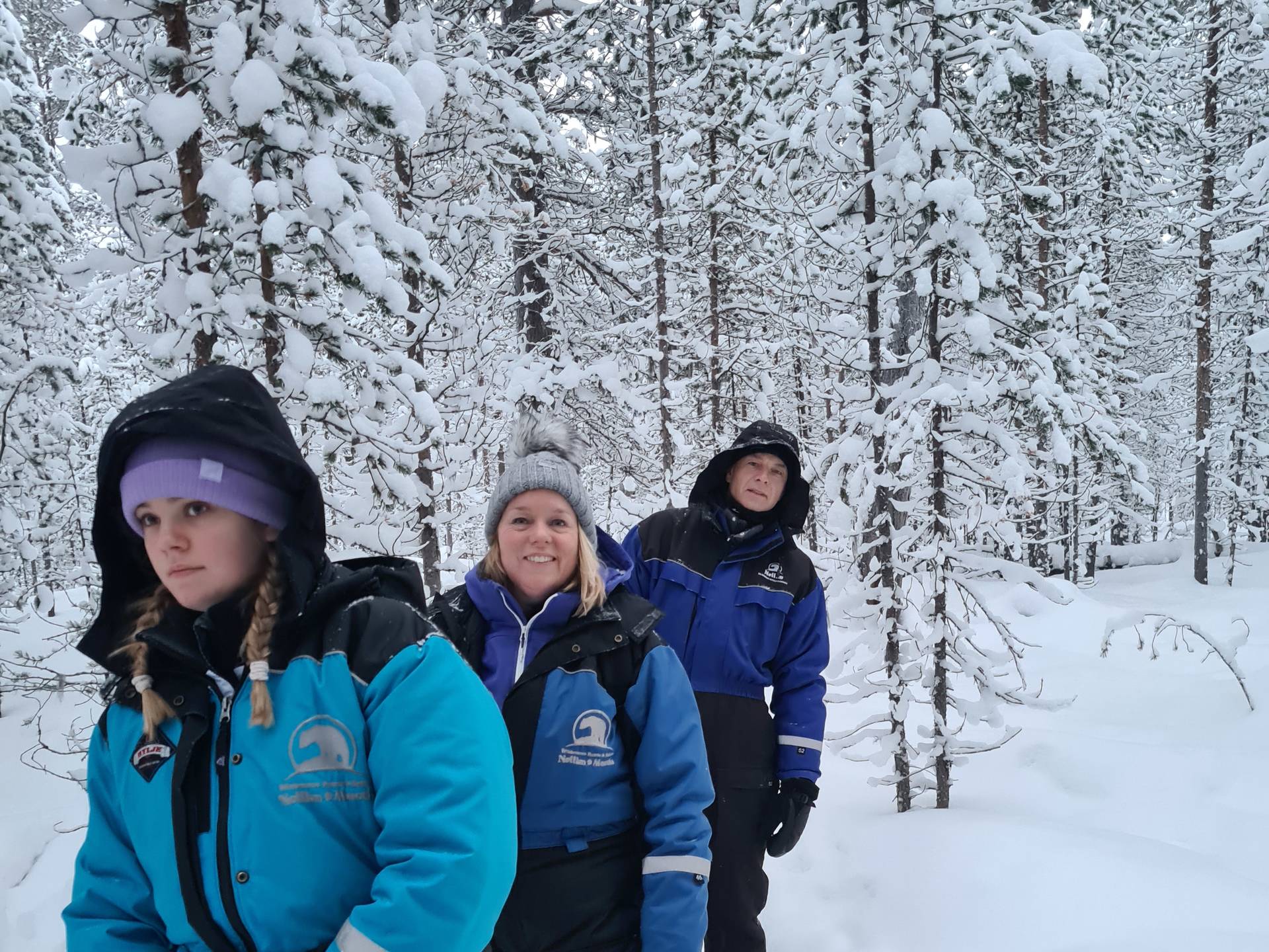 Sneeuwschoenwandeling door de Finse bossen