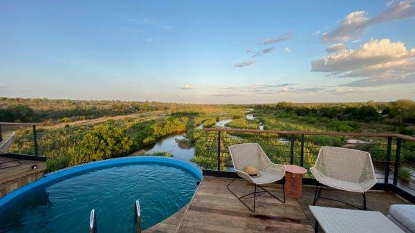 Kruger Shalati - Train on the Bridge