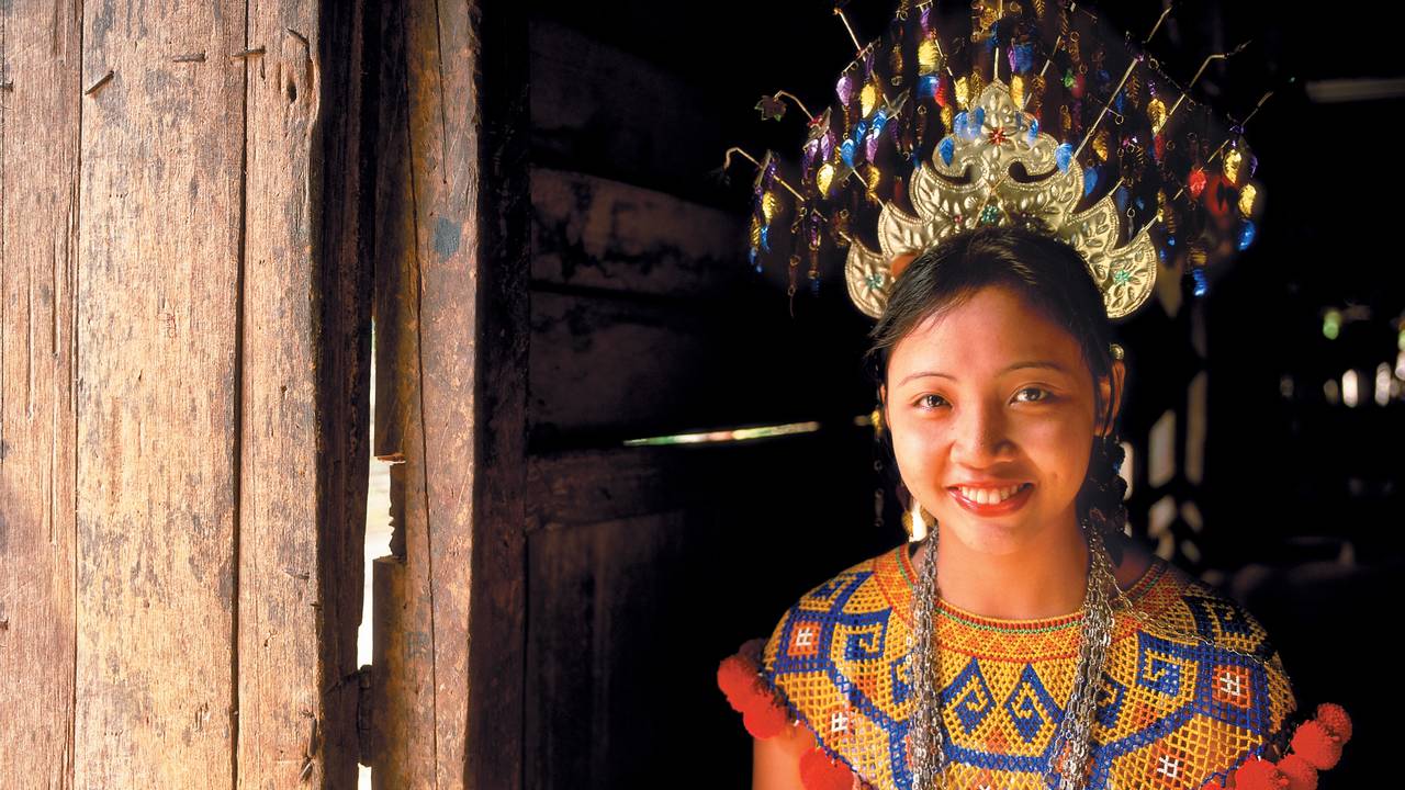Iban-vrouw in Sarawak, Borneo