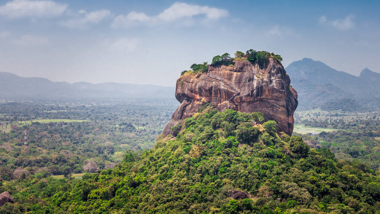 Leeuwenrots gezien vanaf Pidurangala Rock, Sigiriya