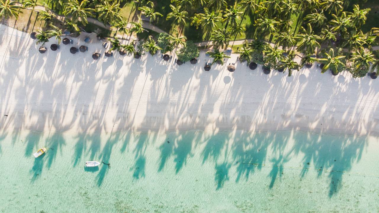 Het strand van Flic & Flac op Mauritius