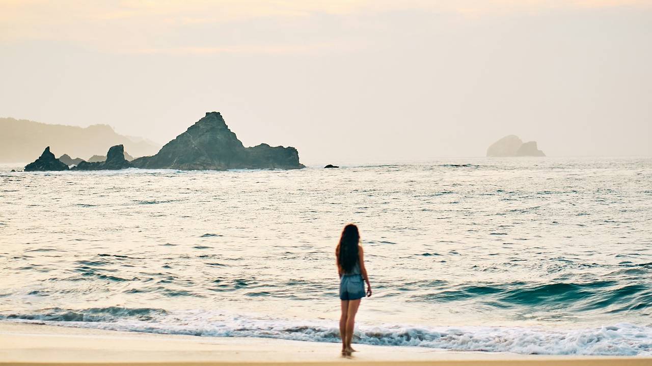 Wandelen over het strand van Mazunte