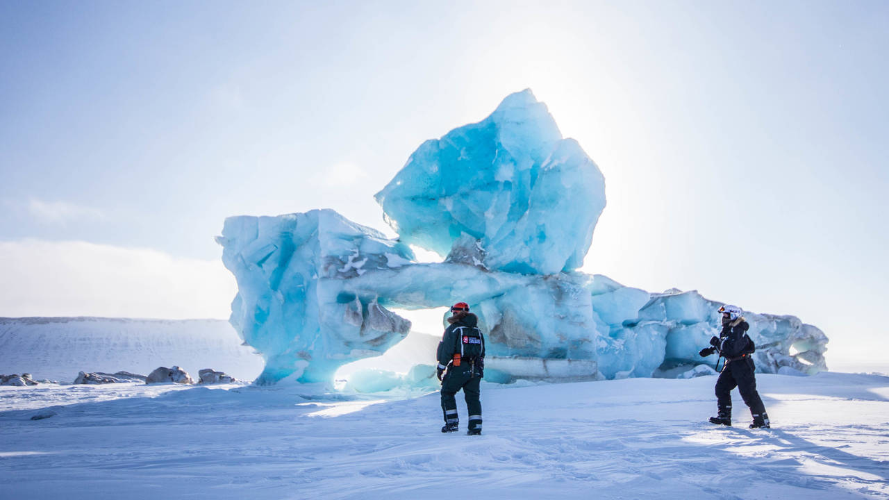 Sneeuwscootersafari in het oosten van Spitsbergen