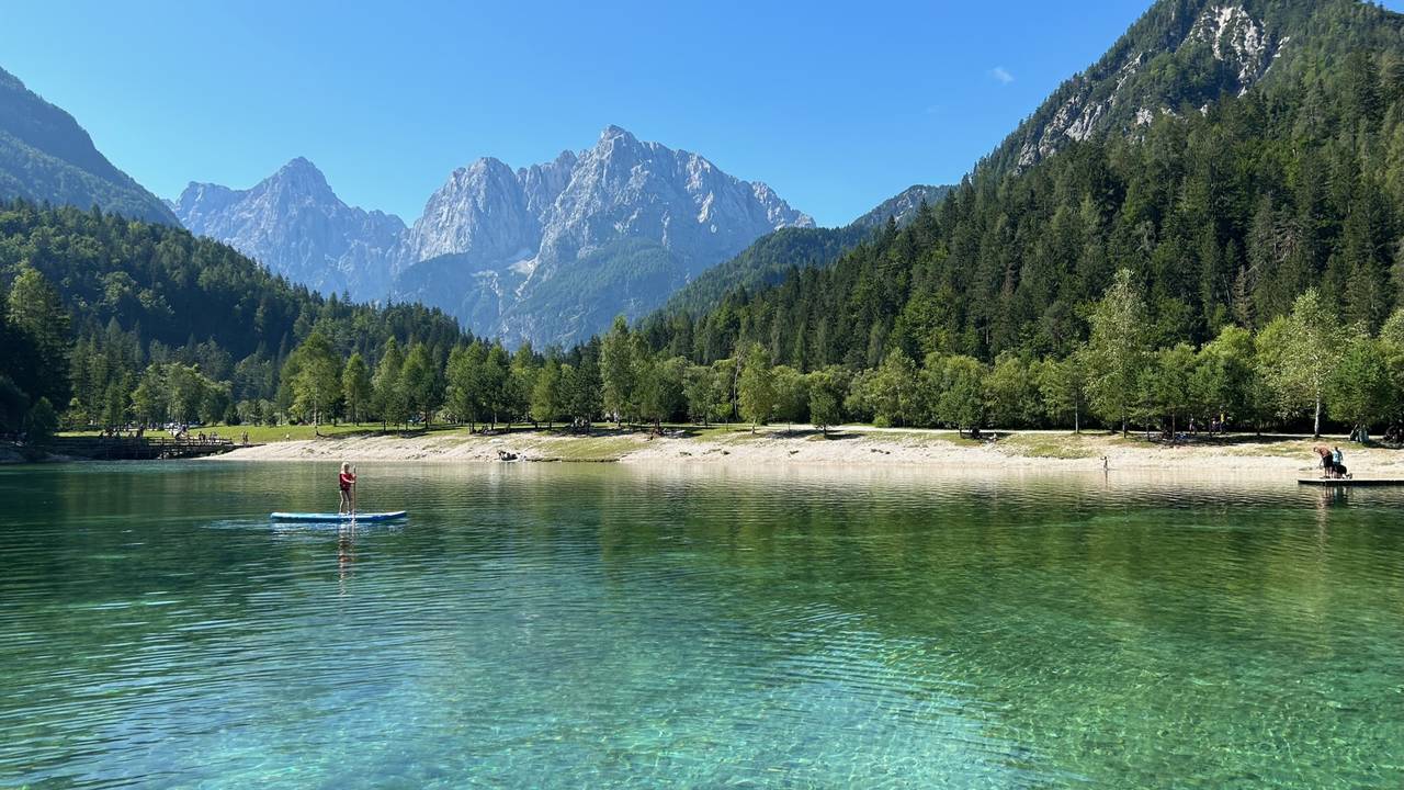 Suppen op het Jasna meer bij Kransjka Gora