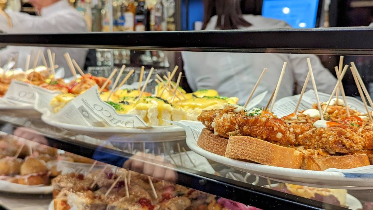 Pintxos eten in Bilbao