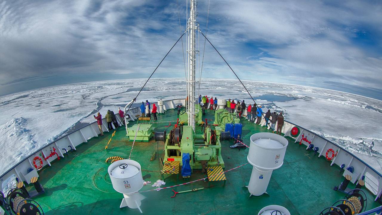 Varen door het pakijs