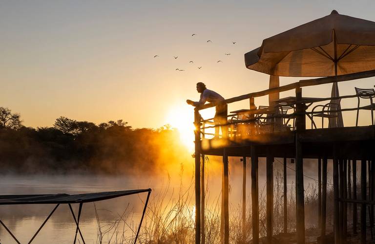 Zonsondergang bij Hakusembe River Lodge