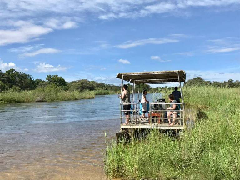 Dieren spotten in Divundu