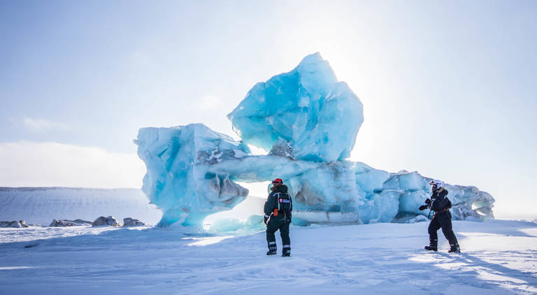 Sneeuwscootersafari in het oosten van Spitsbergen
