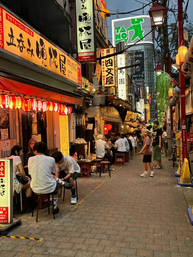 Streetfood straatje in Shinjuku, Tokyo